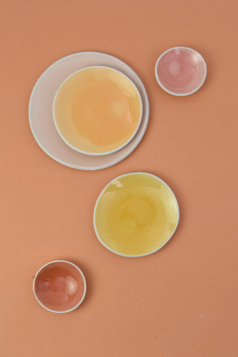 Color dishes Yellow 084 Studio Harm en Elke
