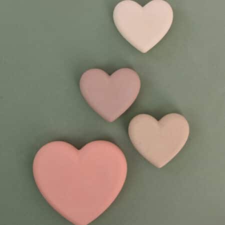 Alternative view of Big heart | Coral red