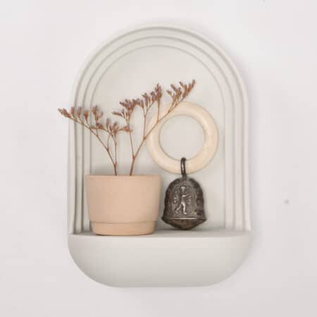 Curiosity cabinet | White